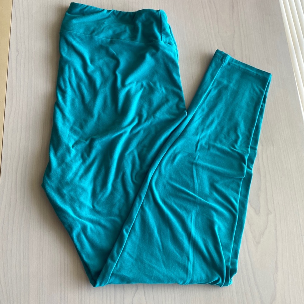 Lularoe Tall and Curvy leggings